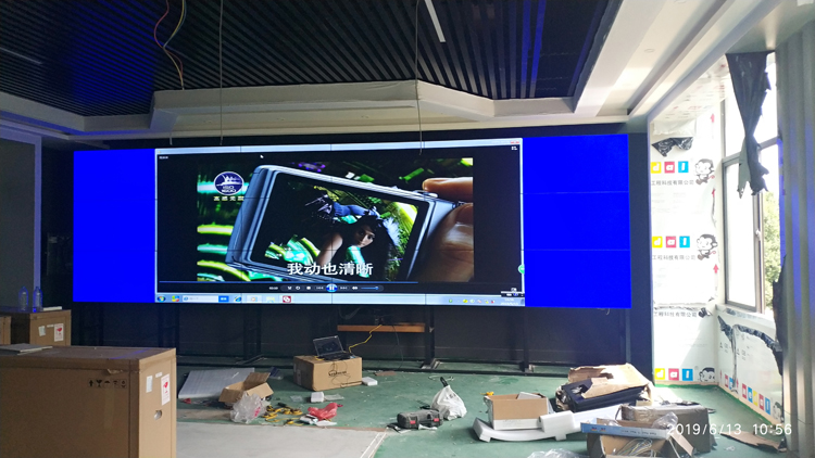 液晶拼接屏增加觸摸功能后，安裝時應注意哪些問題？